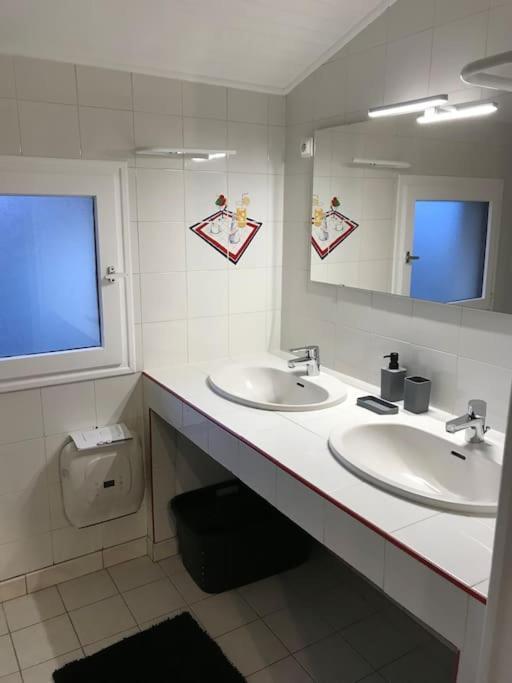 Maison 3 Chambres - Chez Florence Yzeure Экстерьер фото