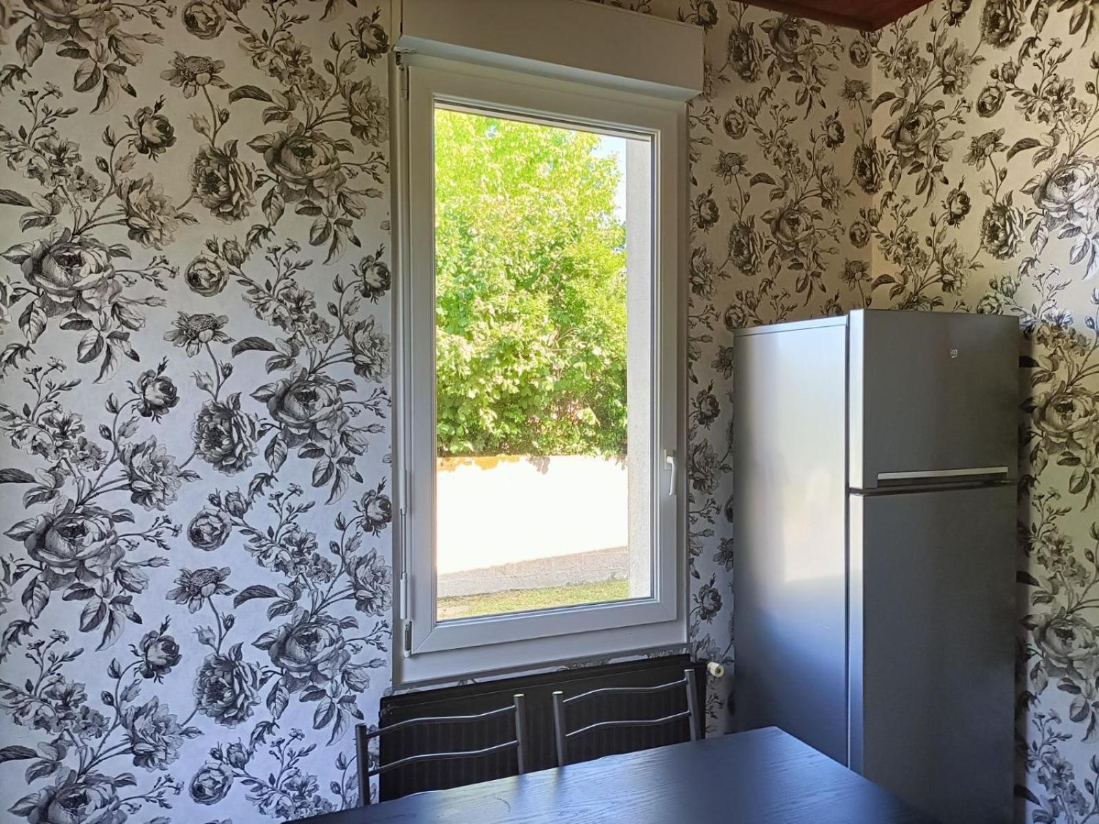 Maison 3 Chambres - Chez Florence Yzeure Экстерьер фото